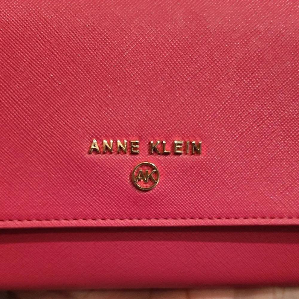 🆕3PC Anne Klein Vibrant Pink Clutch Wallet Crossbody Bag with Accessories